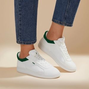 Vivaia Casual and Versatile Gender-Neutral Sneakers